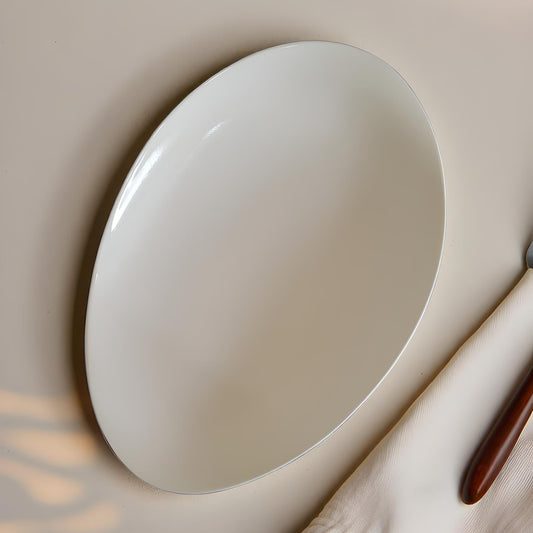 Blanche Oval